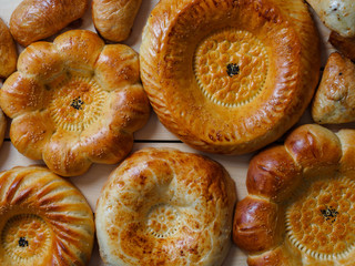 Traditional fresh uzbek bread - obrazy, fototapety, plakaty