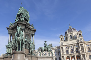 Fototapeta na wymiar Empress Maria Theresia Monument and Art History Museum in Vienna, Austria