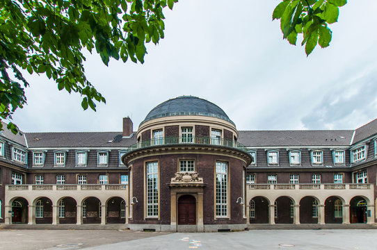 3024 D&uuml;sseldorf Kaiserswerth-Grundschule