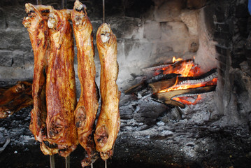 Maialino da Latte Sardo Spanferkel Schwein Sau Grill Spanferkelgrill Holzkohlegrill