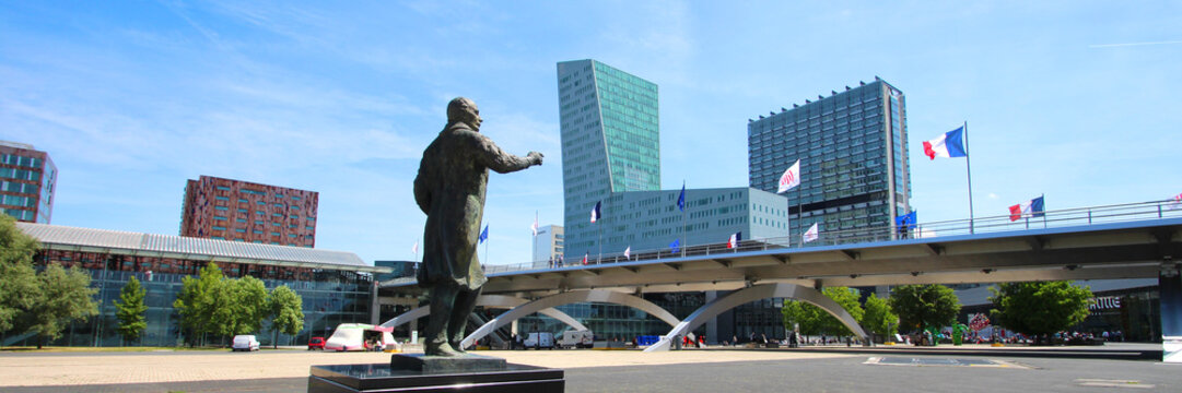 Lille / Esplanade François Mitterrand, gare Lille-Europe et Euralille