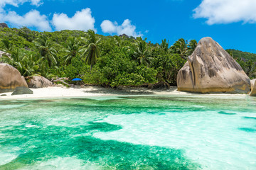 Fototapeta na wymiar Anse Source d'Argent - Beach on island La Digue in Seychelles