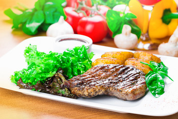Steak with fries