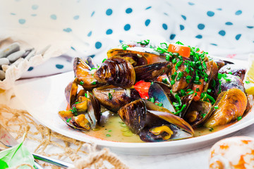 Grilled mussels