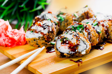 Maki roll, sushi, japanese cuisune