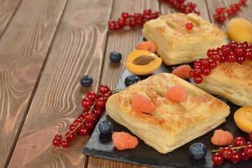 Puff pastry with fruit