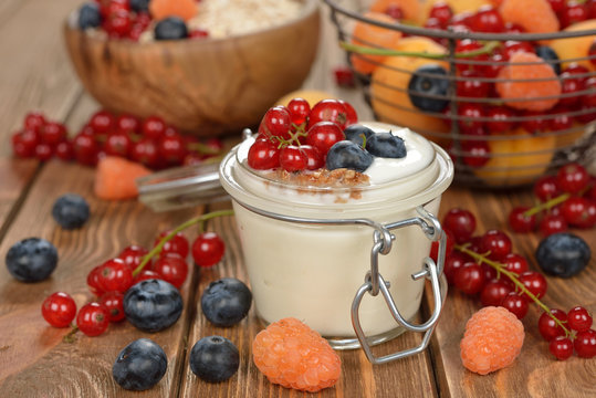 Natural yogurt with berries