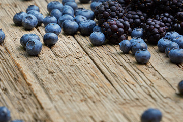 fresh blueberries on wooden table