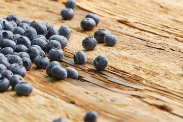 fresh blueberries on wooden table