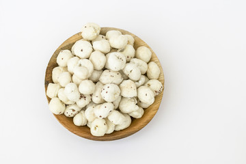 roasted makhaana (foxnut)