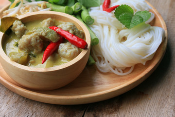 Taste of green curry coconut milk and rice noodle