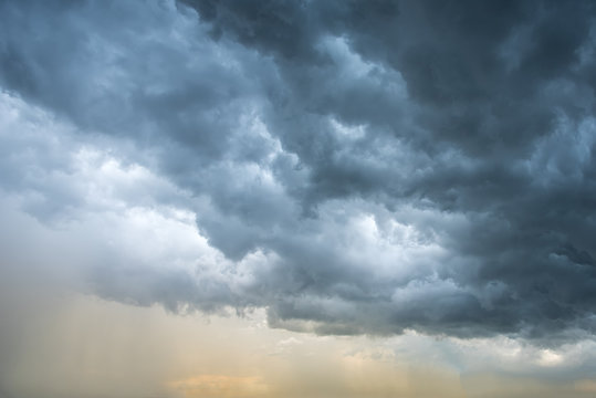 Fototapeta dark clouds background