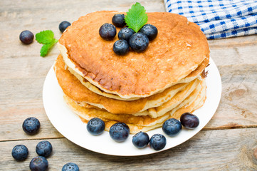pancakes with fresh berries