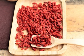 Dry red dried goji berries