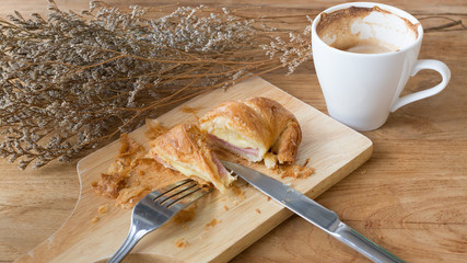 Croissant ham cheese