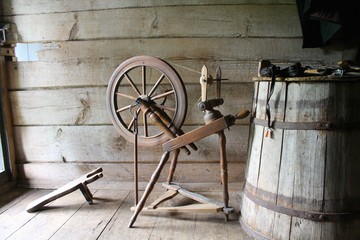 Old style loom