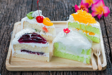 Pandan cake and egg threads, fruits cake, coconut cake, Blueberr