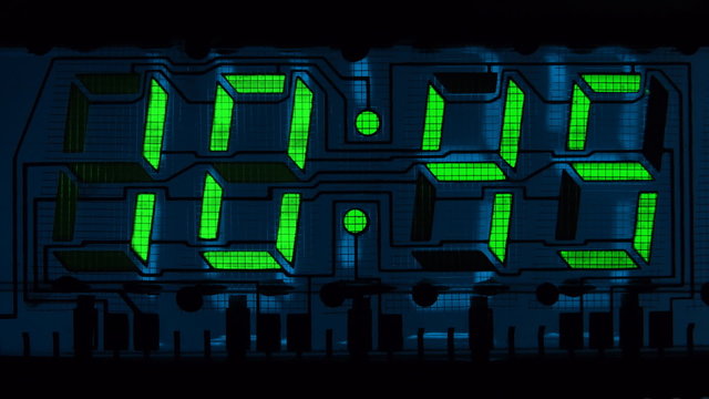 Countdown clock green led and structure of the digital display
