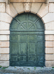 Fototapeta na wymiar carved wooden portal