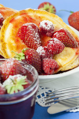 American Pancakes with Marmalade and fresh fruits