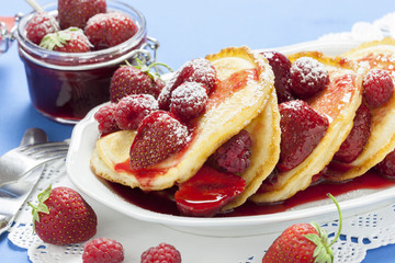 Pancakes with fresh Berries