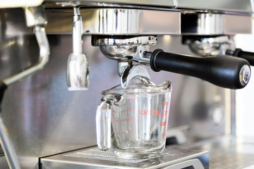 Prepares espresso in coffee shop