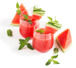 Watermelon smoothie with mint