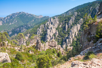 Naklejka premium Corsica island, landscape with rocky mountains