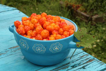 cloudberries © mist7