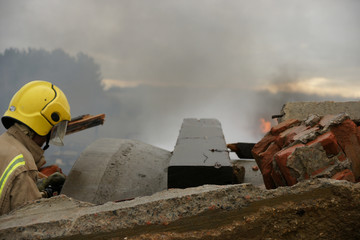 city earthquake disaster zone