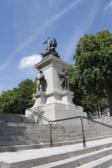 Fototapeta na wymiar Monument aux morts à Nantes