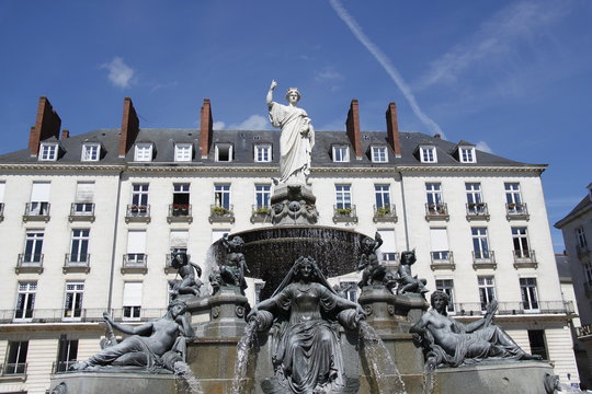 Fontaine Place royale à Nantes