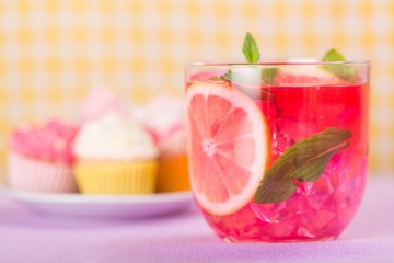 Pink, cocktail, cold.