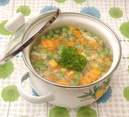 Gemüsesuppe