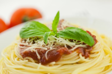 Spaghetti, pasta, dish.