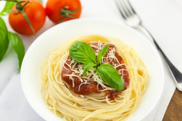 Spaghetti, pasta, dish.