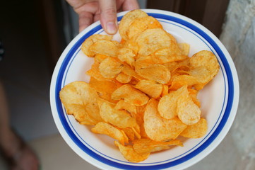 Patatine fritte servite nel piatto