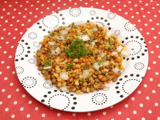 bunter Linsensalat