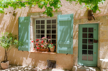 An old house in Moustiers-Sainte Mairie, France - 87696625