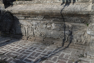 Relief an Tempelmauer "Pura Dalem", Tempel in Jagaraga, Bali. © ccgocke