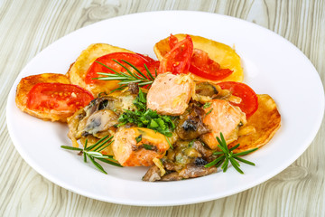 Salmon with grilled vegetables
