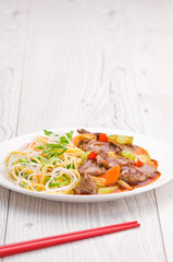 Cantonese Beef with Noodles