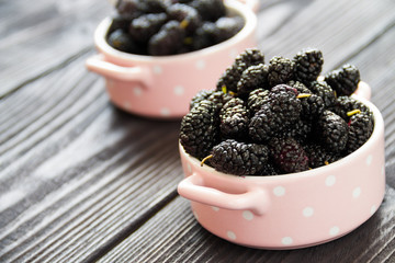 fresh mulberry in bowl