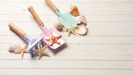 Tools for playing in sand
