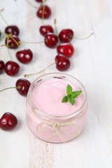 Obraz na płótnie Canvas Cherry yogurt