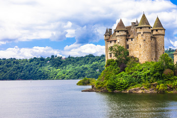 Chteau de Val - indrukwekkend middeleeuws kasteel van Frankrijk