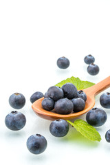 fresh blueberries with leaf, healthy, natural, Wood