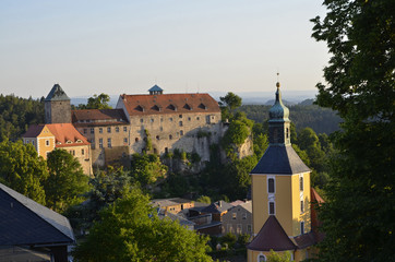 Fototapeta premium Schloss Hohnstein im Abendlicht