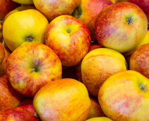 apples