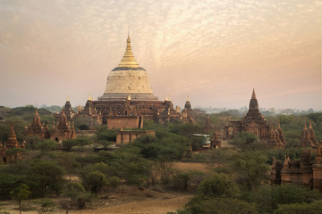 Dhamma Ya Zi Ka Pagoda in Myanmar